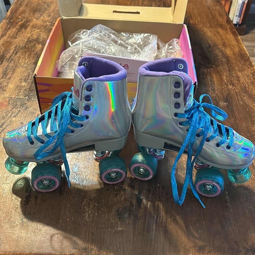 Impala Women's Iridescent High-Top Roller Skates in Teal - Picture 5 of 11